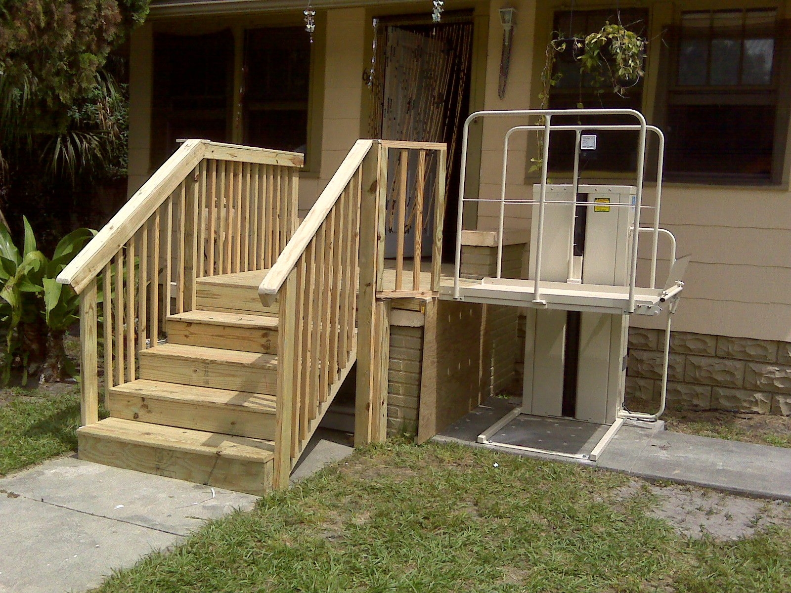 Solana Beach ADA Business Commerical American Disabilities Act Electric wheelchair elevator lifts